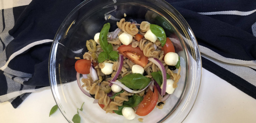 Proteinli Makarna Salatası