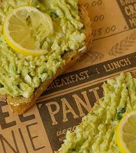 Yumurtalı Avokado