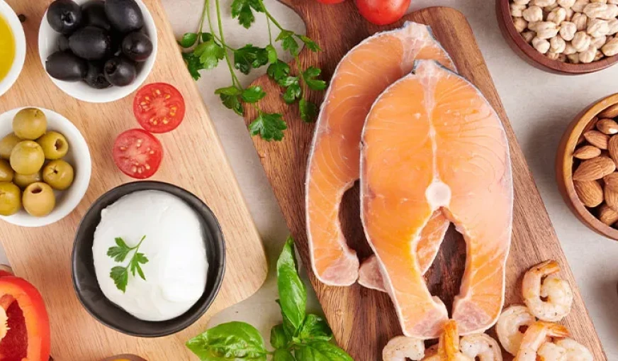 Akdeniz Diyeti vs Ketojenik Diyet: Hangisi Daha Sağlıklı?