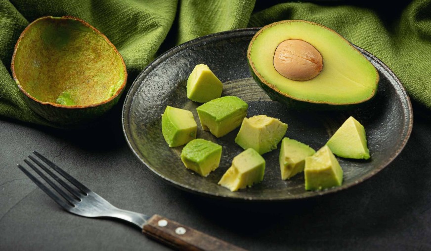Avokadonun Besin Değerleri ve Faydaları