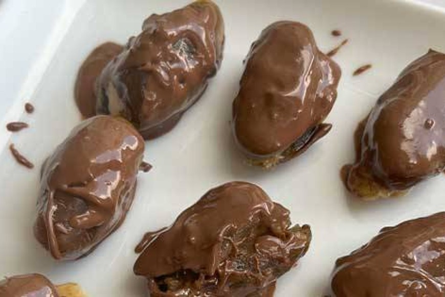 Chocolate-Dipped Dates