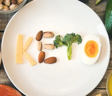 Ketojenik Diyet Nedir? Faydaları ve Sağlıklı Uygulama Rehberi