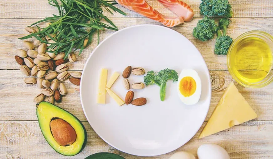 Ketojenik Diyet Nedir? Temelleri, Faydaları ve Riskleri