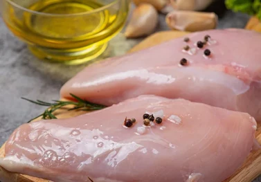 Tavuklarda Antibiyotik Kullanımı: Etleri Güvenli mi?