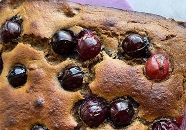Üzümlü Kek
